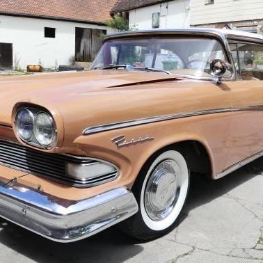 Ford Edsel seltenes Fahrzeug Oldtimer